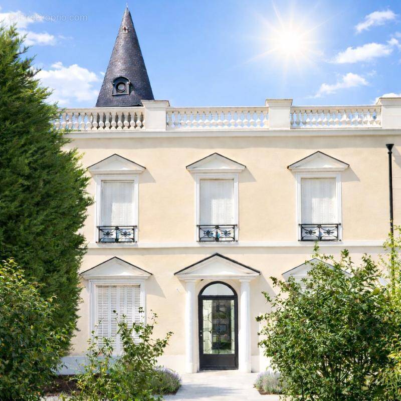 Maison à SAINT-MAUR-DES-FOSSES