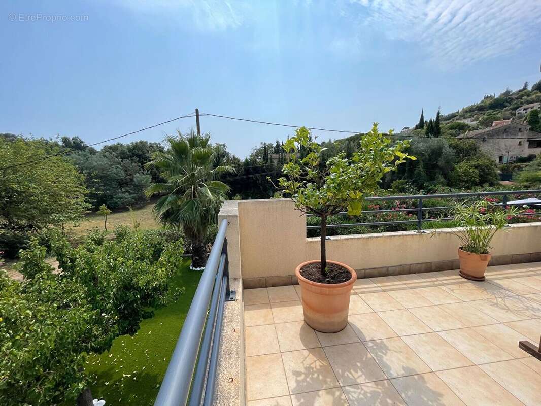 Appartement à MANDELIEU-LA-NAPOULE