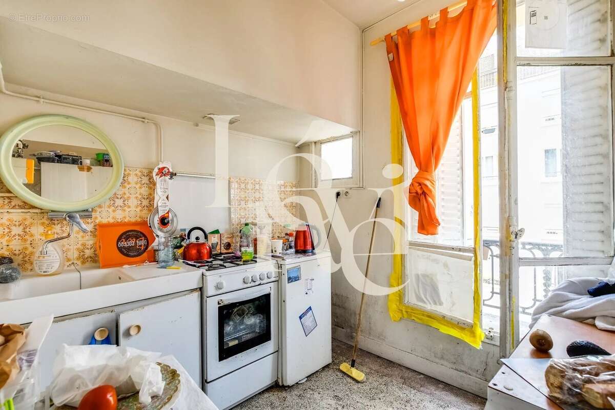 Appartement à PARIS-12E