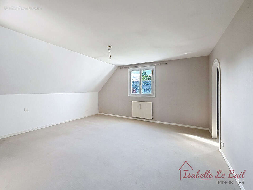 Maison 230 m² 6 chambres golf de cice - photo 5