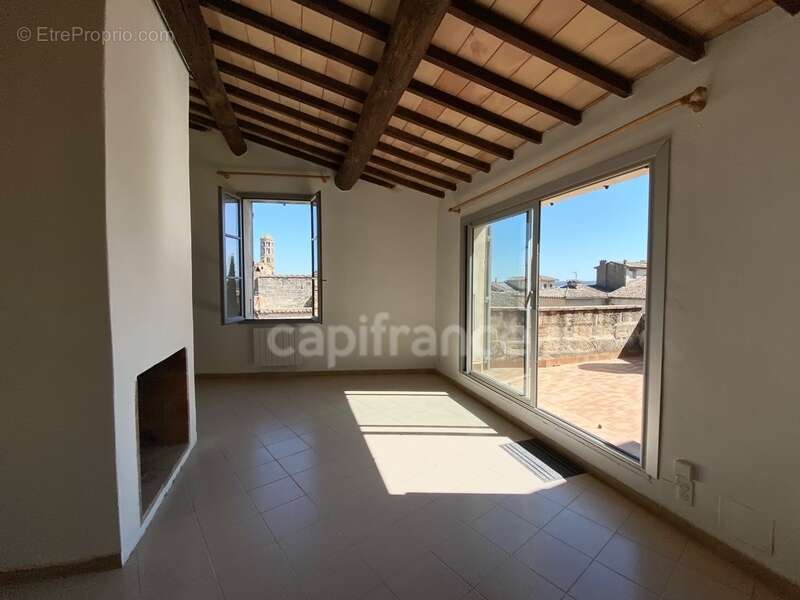 Appartement à UZES