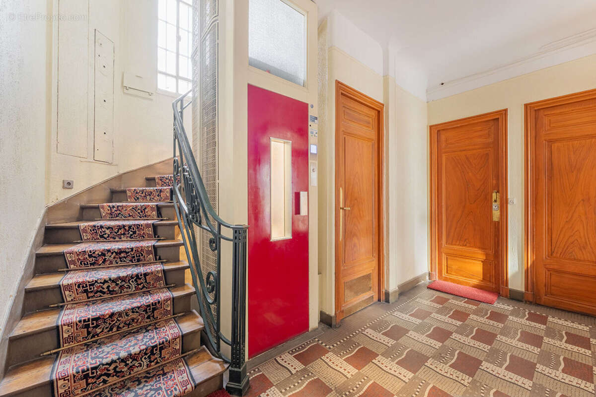 Appartement à PARIS-15E