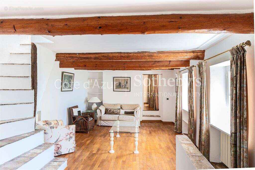 Maison à ROQUEBRUNE-CAP-MARTIN