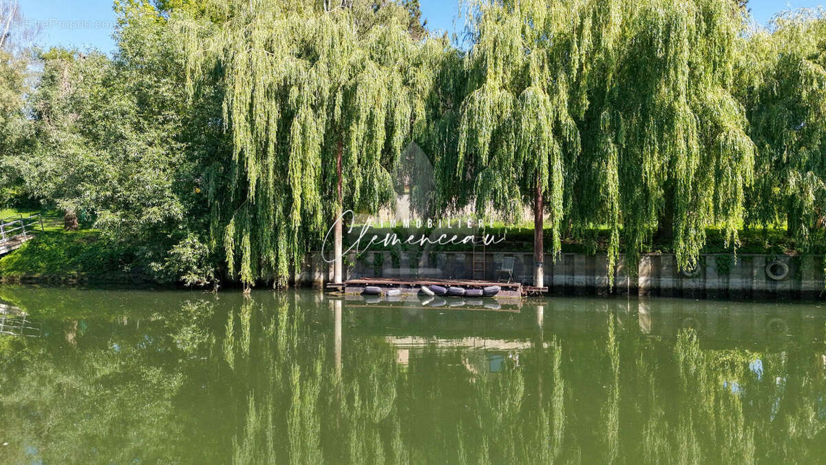 Maison 200m²  Bords de Seine - île Privée - POISSY - photo 16