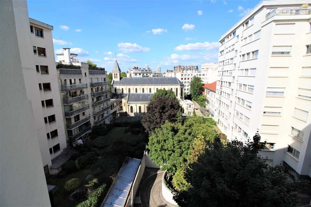 Appartement à PARIS-19E