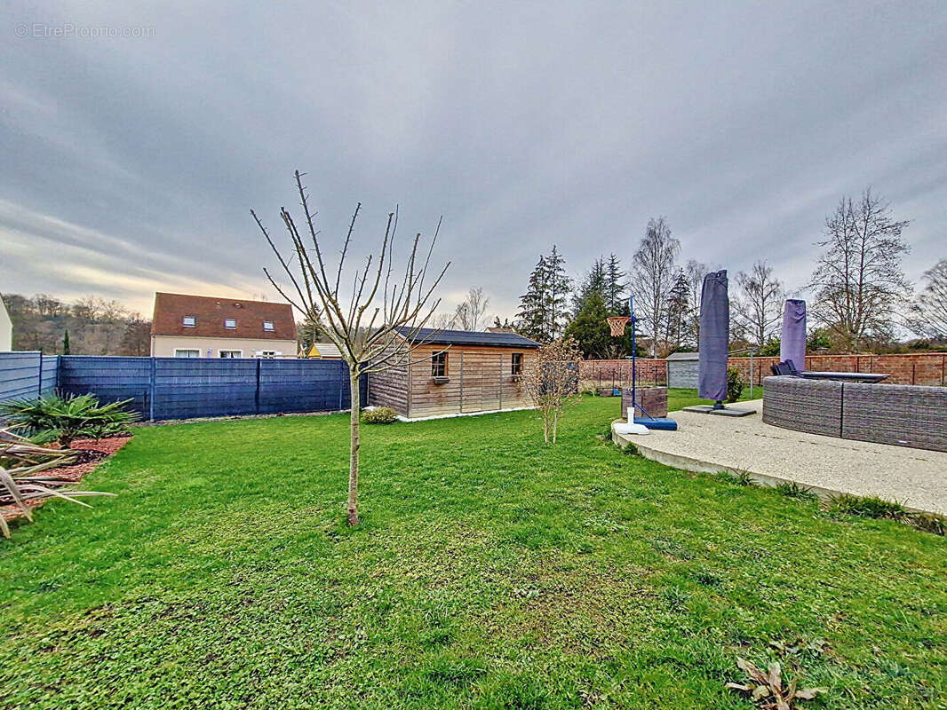 Maison à LE PERCHAY