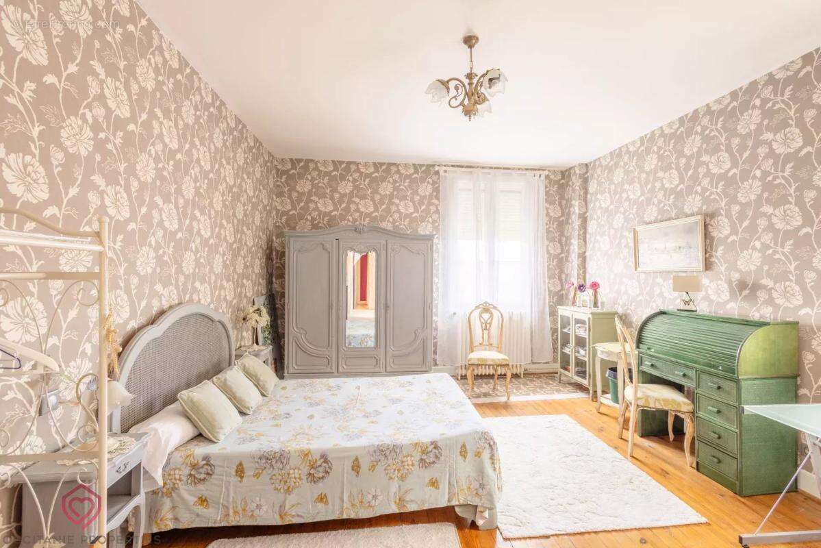 Maison à VILLEFRANCHE-DE-LAURAGAIS