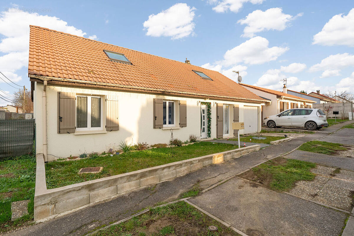 Maison à SAINT-NICOLAS-DE-PORT