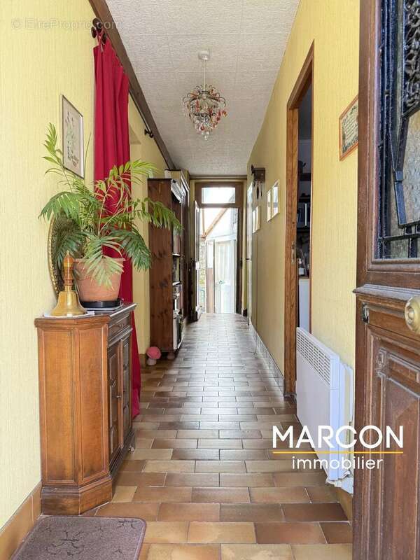 Maison à CHENIERS