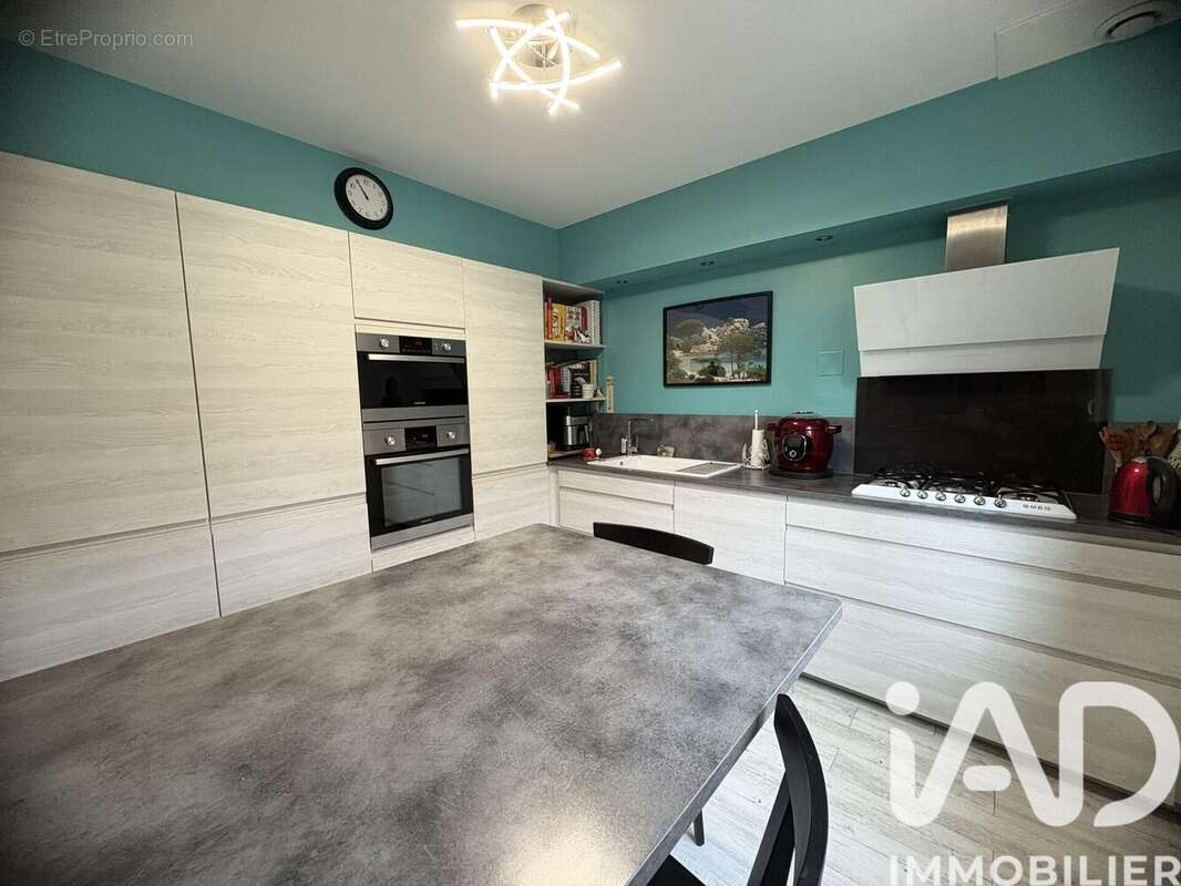 Maison 161 m² à Armeau  - photo 2