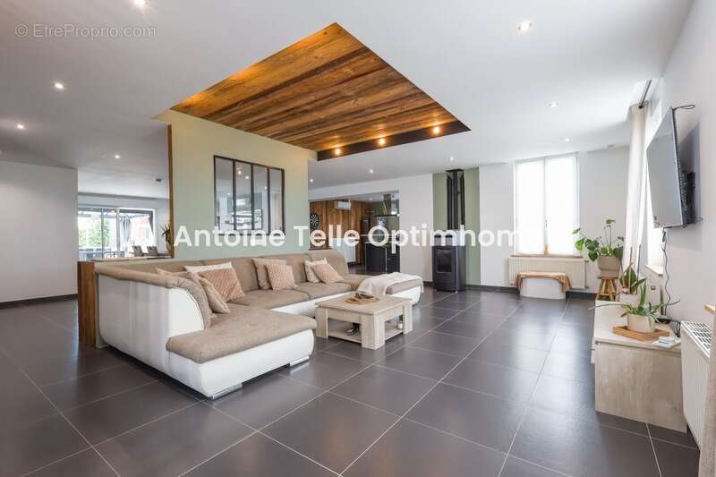 Catillon sur Sambre 59360 - Maison individuelle de 4 chambres avec garage & jardin sur 2000m² - photo 3