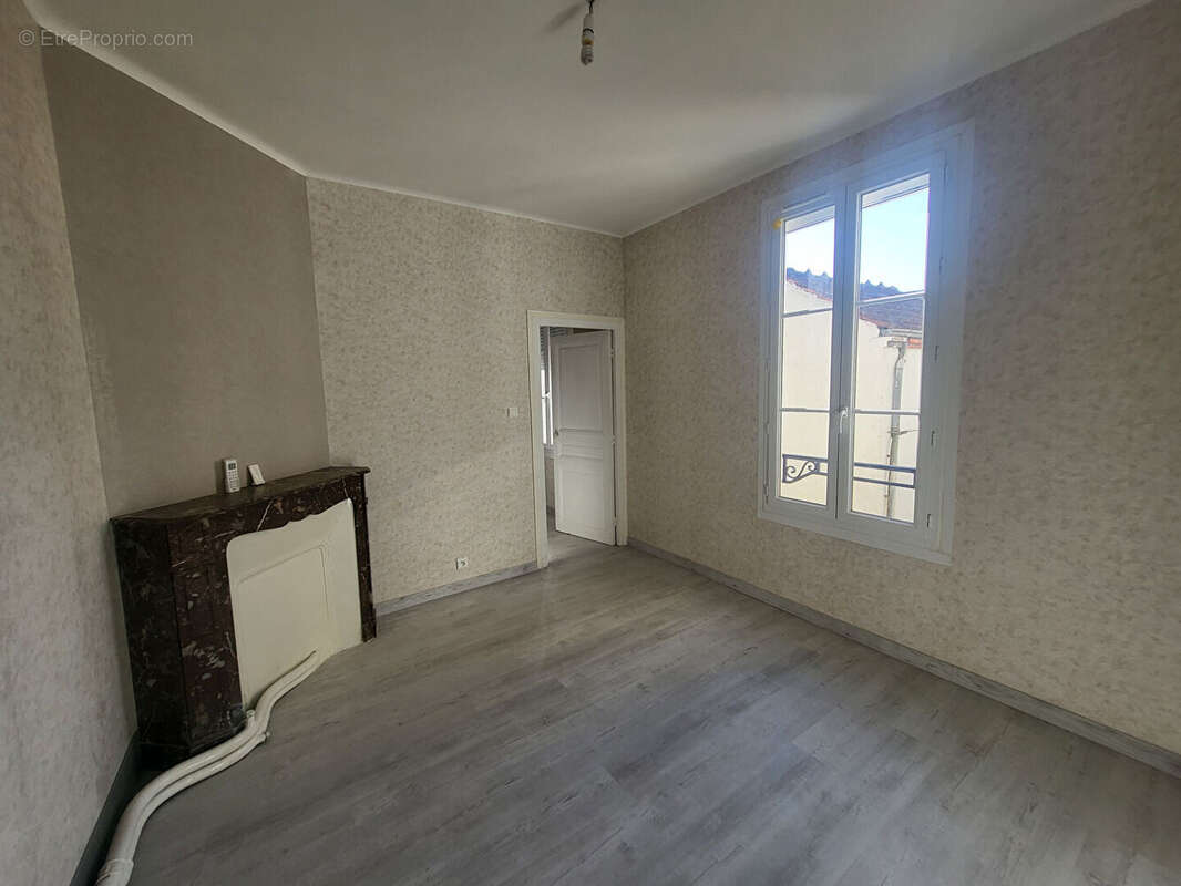 Appartement à MONTCEAU-LES-MINES