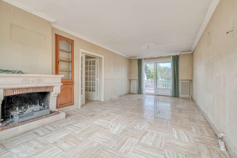 Maison à NANTEUIL-LES-MEAUX