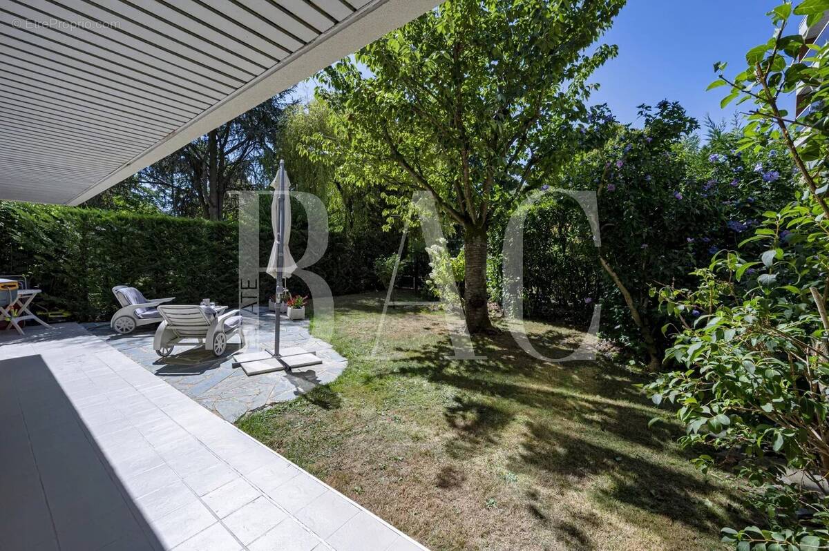 Appartement à VERSAILLES