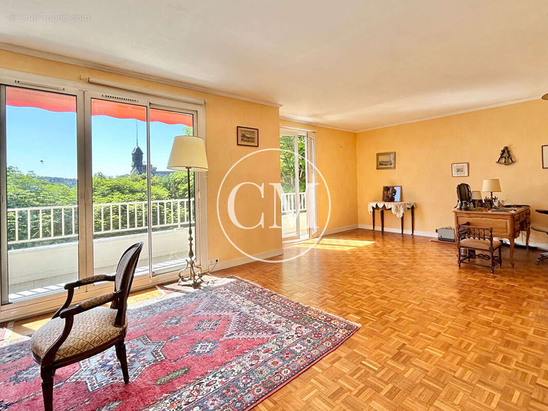 Appartement à SEVRES