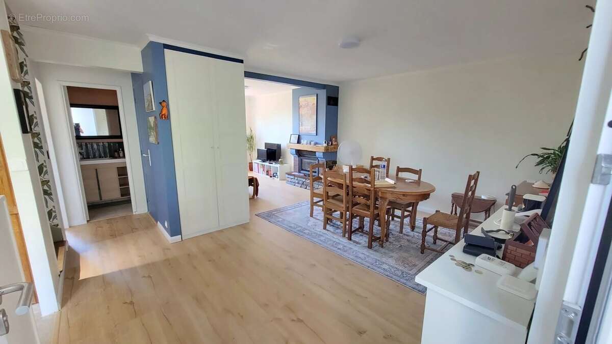 Maison Base Meulière de 197m2 Utiles et 6 pièces – Chelles 3 Minutes Gare - photo 3