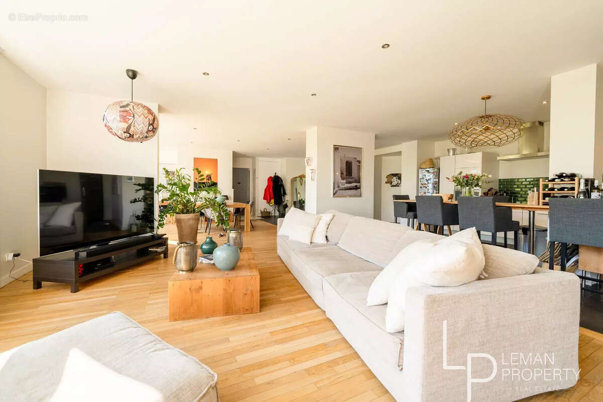 SEVRIER - Exceptionnel appartement face au lac d'Annecy - photo 6