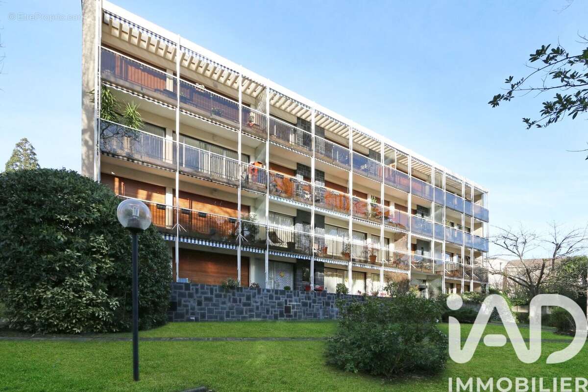 Photo 5 - Appartement à BOURG-LA-REINE