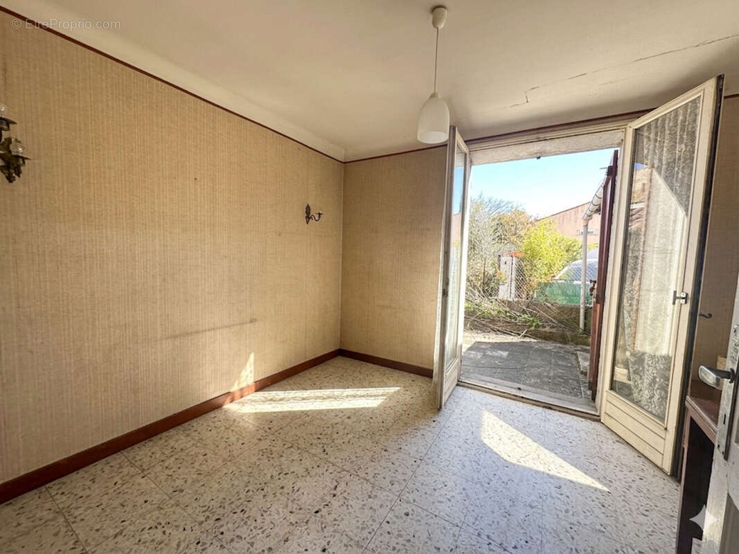 Maison 4 pièces 73 m² à vendre à Trets (13530) - photo 6