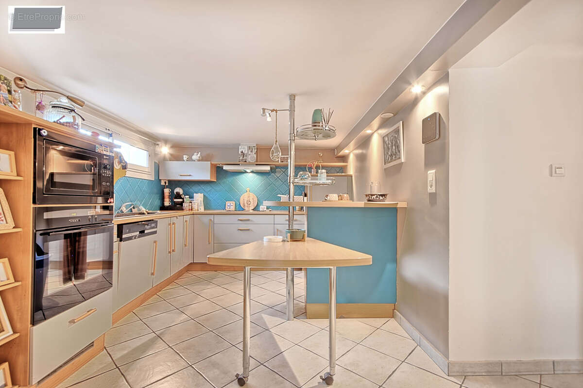 Maison à LA VALETTE-DU-VAR