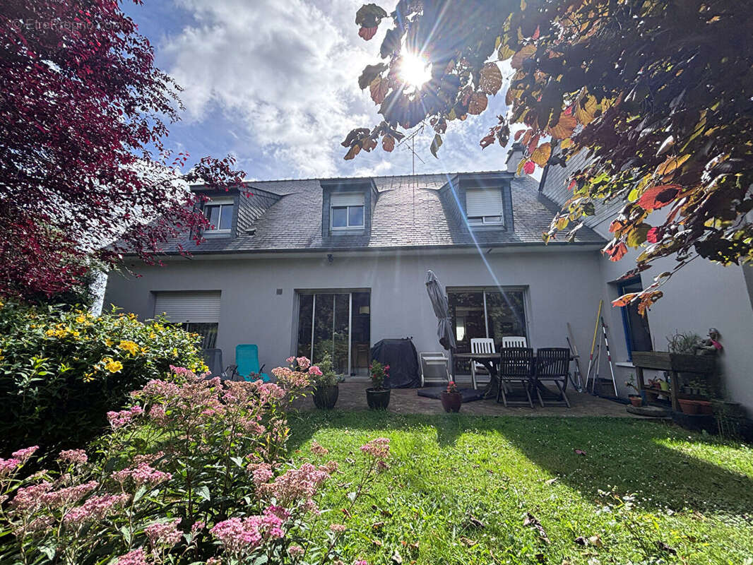 Maison Laval 215 m2 Proche Centre ville - photo 6