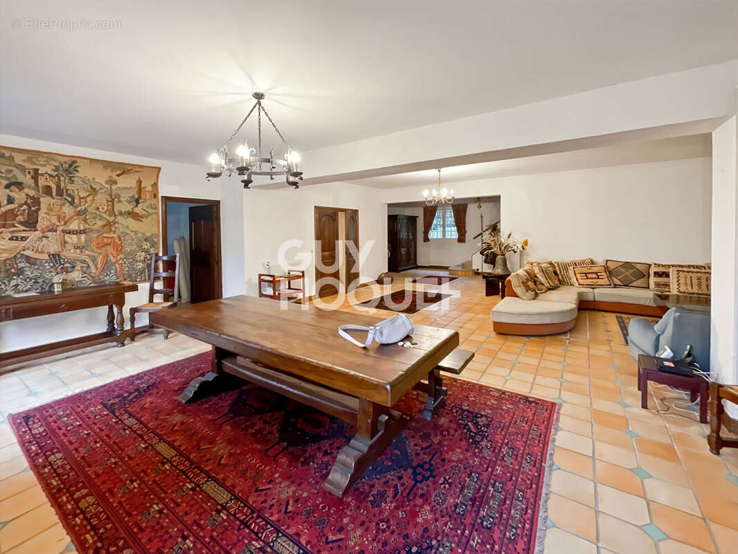 Maison à PRESLES-EN-BRIE