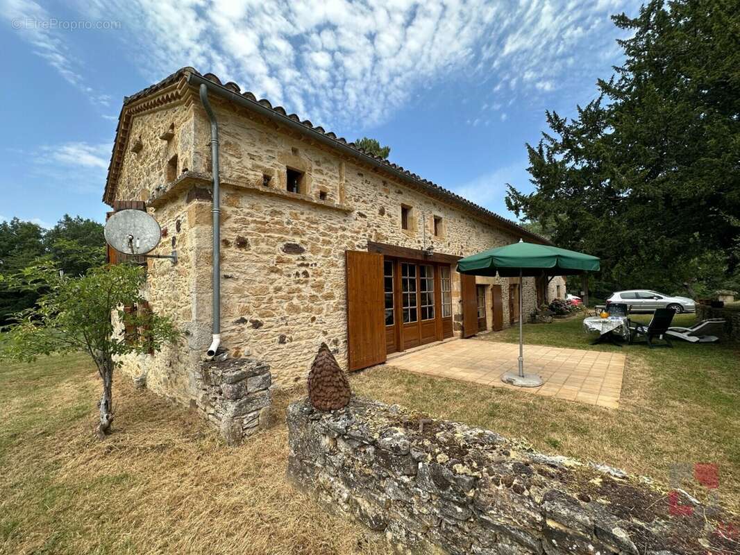Maison à FRAYSSINET-LE-GELAT