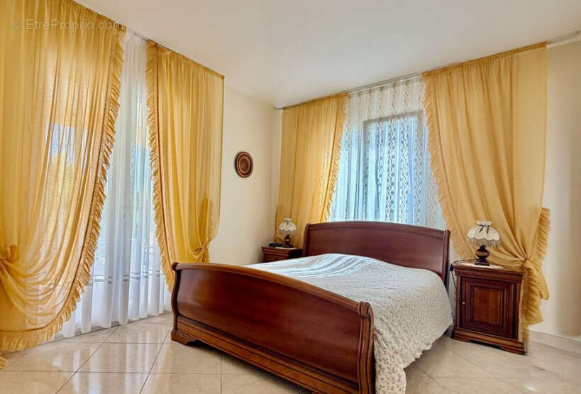 Maison à LEZIGNAN-CORBIERES