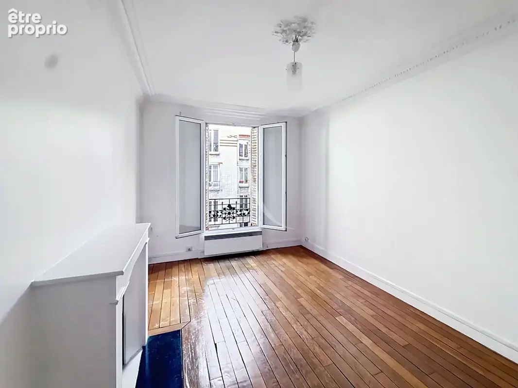 Appartement 2 pièces 37 M²  PARIS 20 - photo 2
