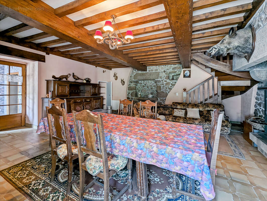 Maison de caractère avec deux étangs ? 146,3 m² ? Dépendance ? Terrain de 1,3 hectare ? Bazouges-la-Pérouse - photo 8