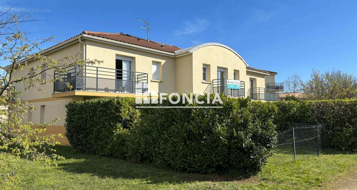 Appartement à MEYZIEU