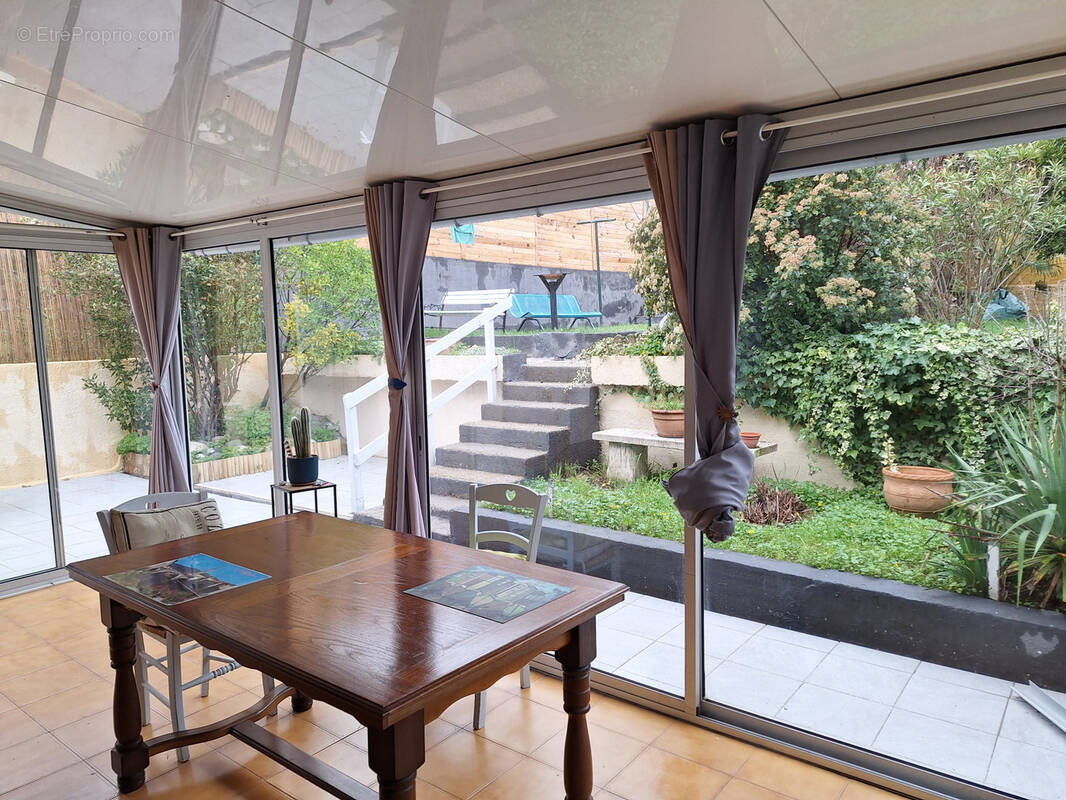 Maison de ville avec garage et jardin - photo 1