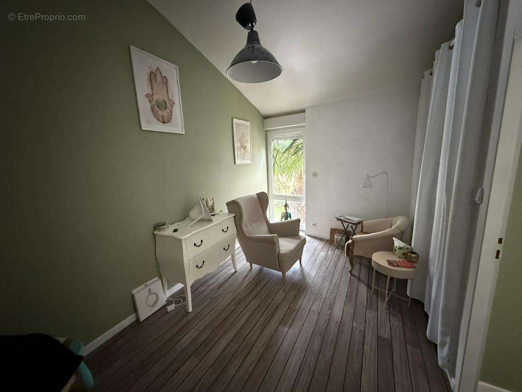 Maison à NEUVILLE-DE-POITOU