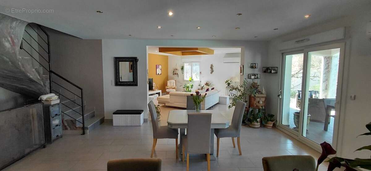 Maison à BOISSET-ET-GAUJAC