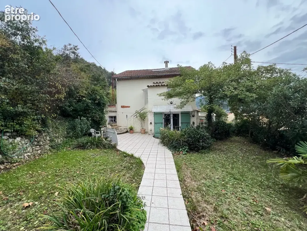 Maison de ville sur terrain de 934 m2. - photo 8