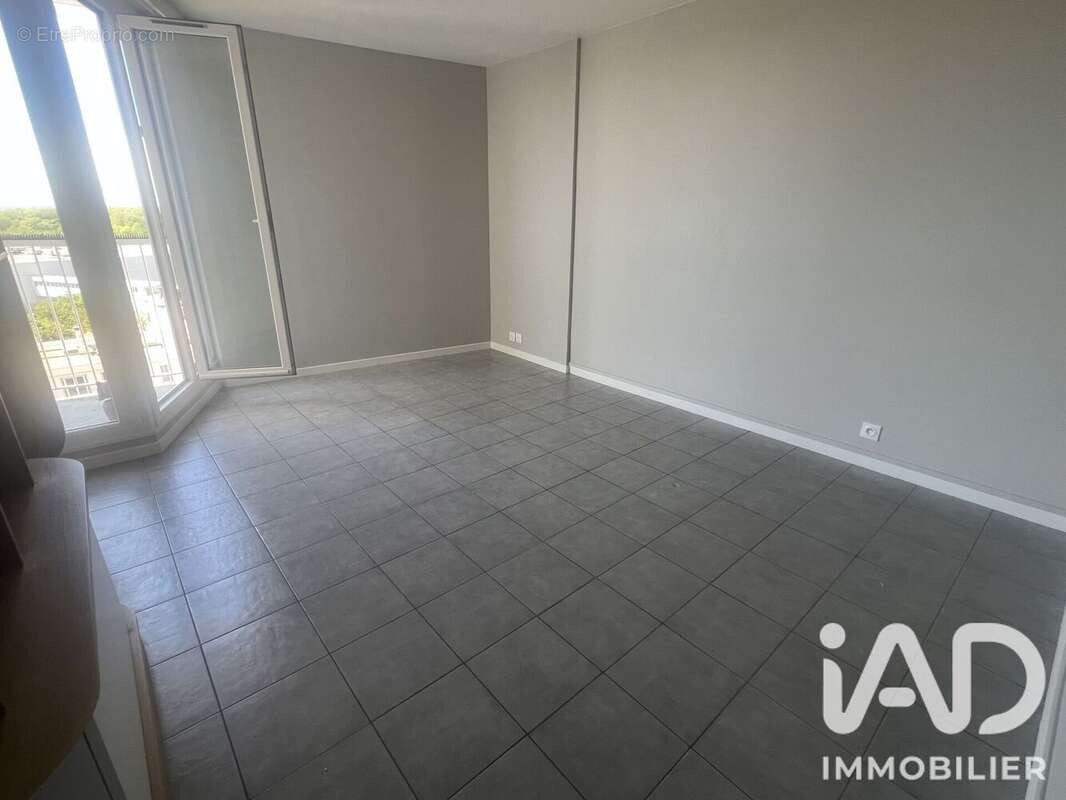 Photo 3 - Appartement à THIAIS
