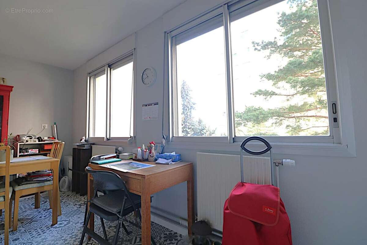 Appartement à OULLINS