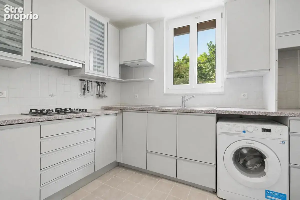 Maison de 10 pièces de 250 m² à Châtillon - photo 5