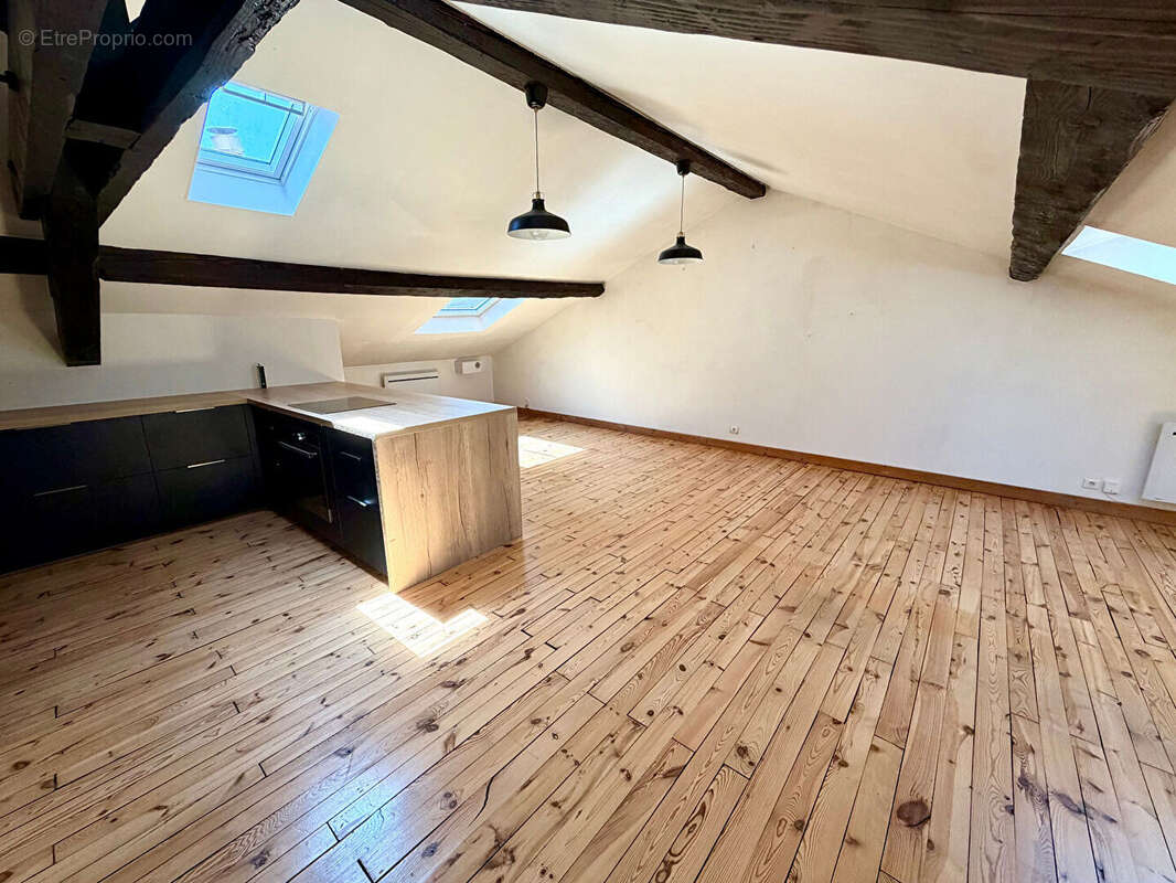 CLERMONT-FERRAND / Appartement à vendre de type 2 Les Salins - Limite Chamalières ! - photo 4