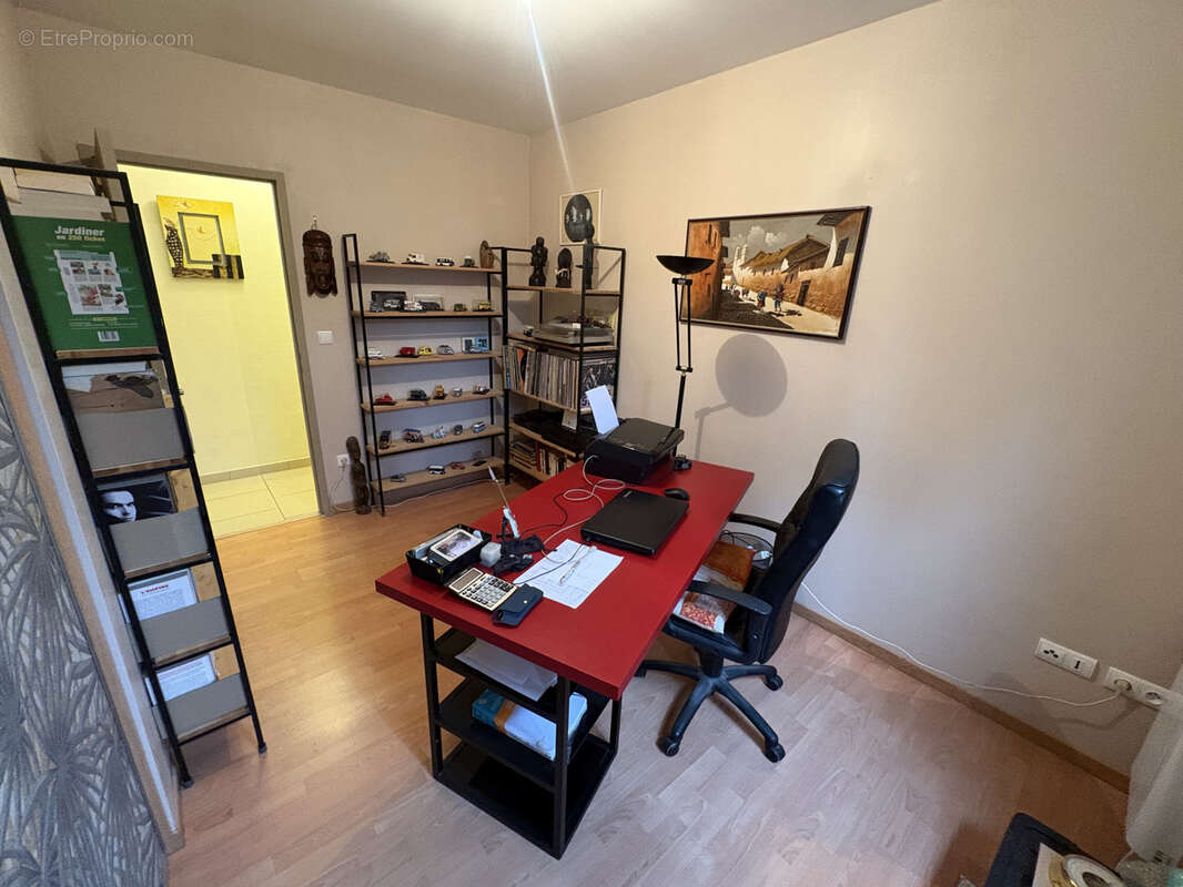 Maison à MONTAIGU-DE-QUERCY