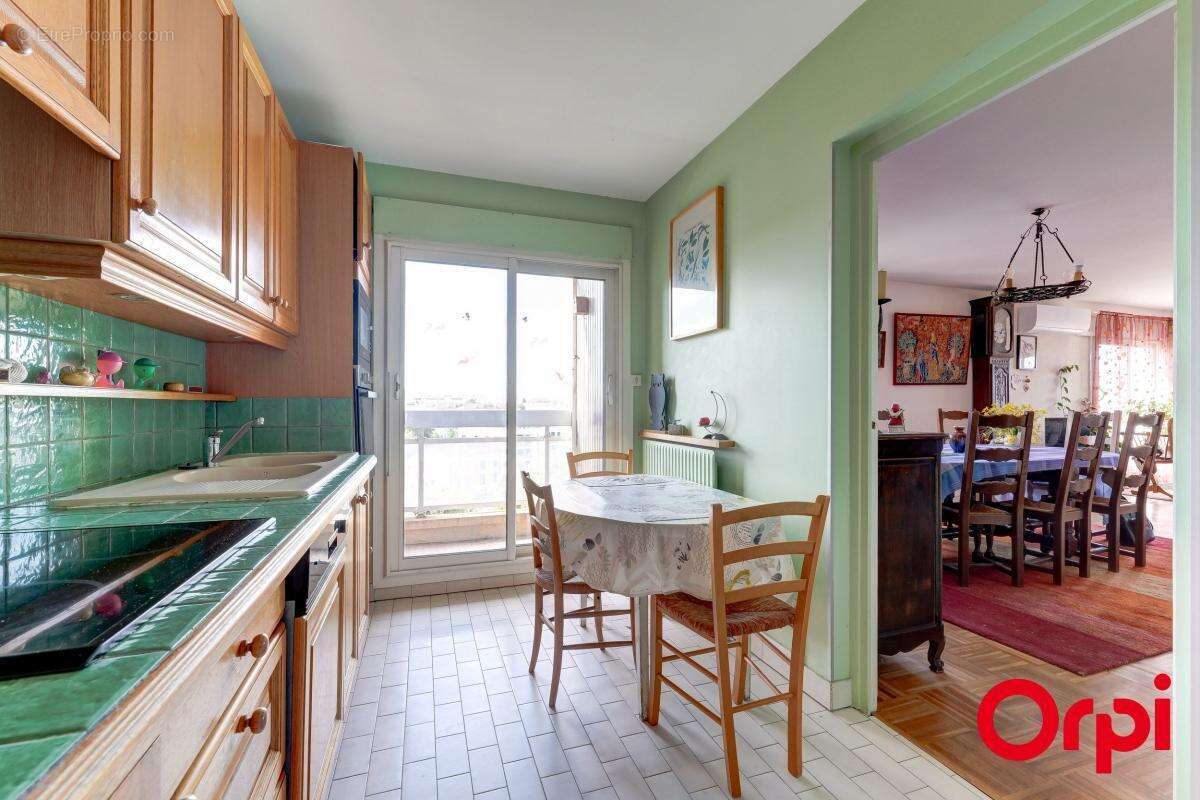 Appartement à LYON-4E