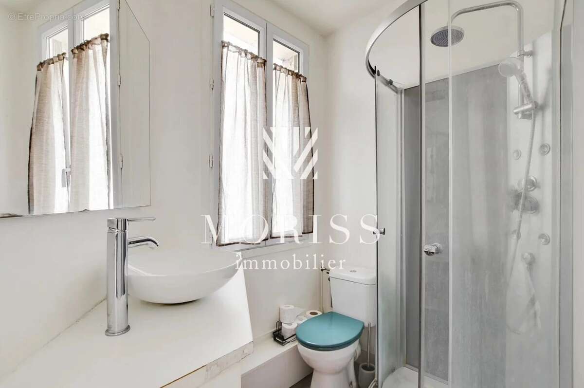 Appartement à PARIS-17E