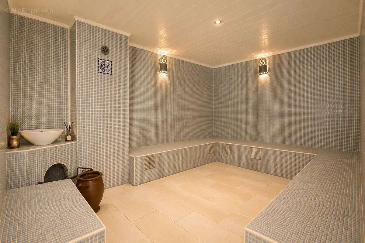 Appartement 241 m² à Maurepas  - photo 14