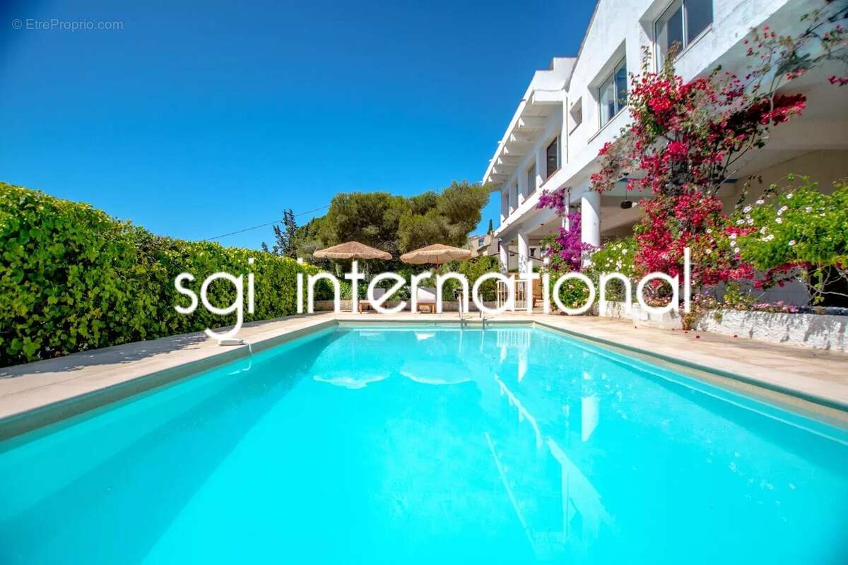 Maison à LES ISSAMBRES