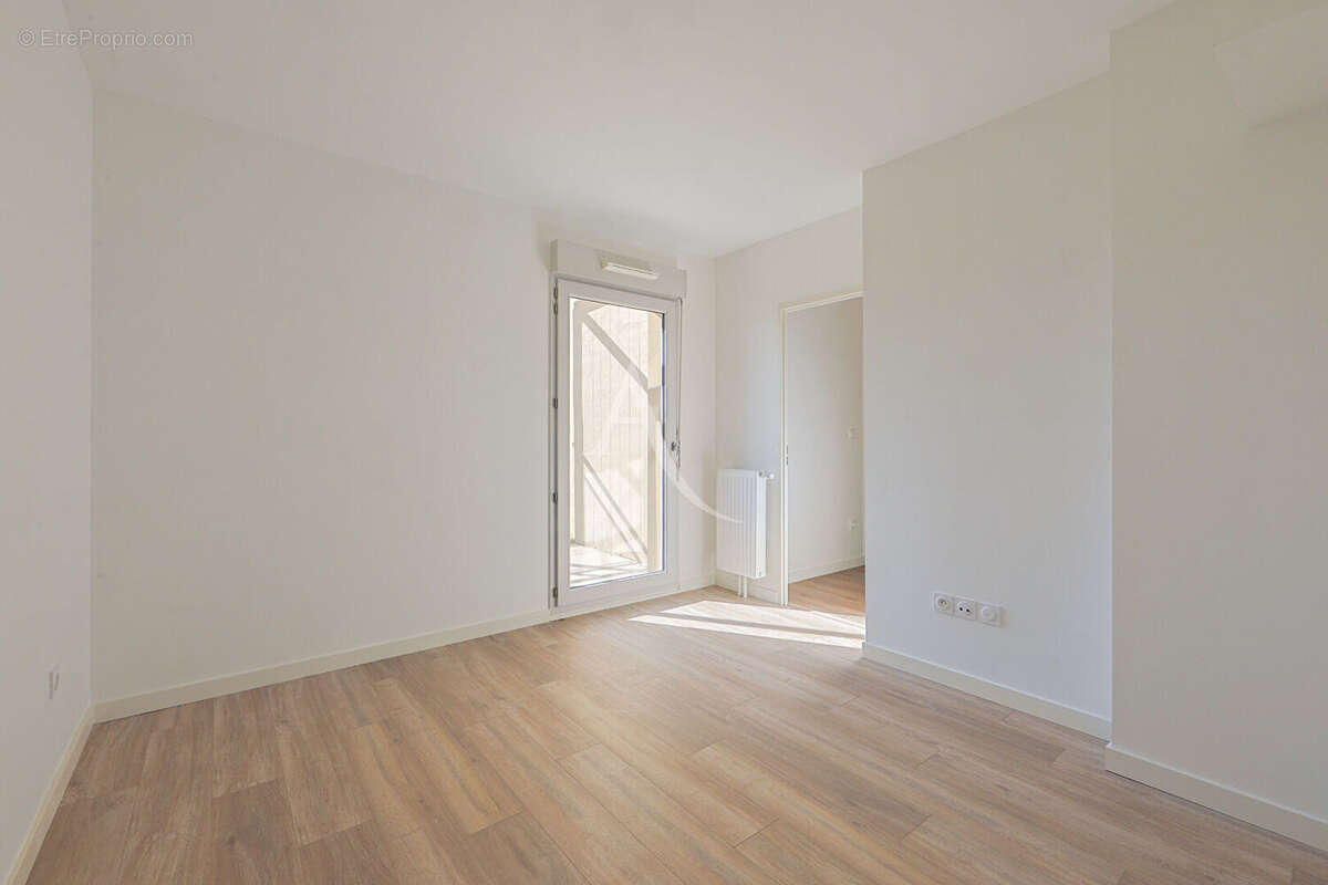 Appartement à SAINT-JEAN-DE-BRAYE