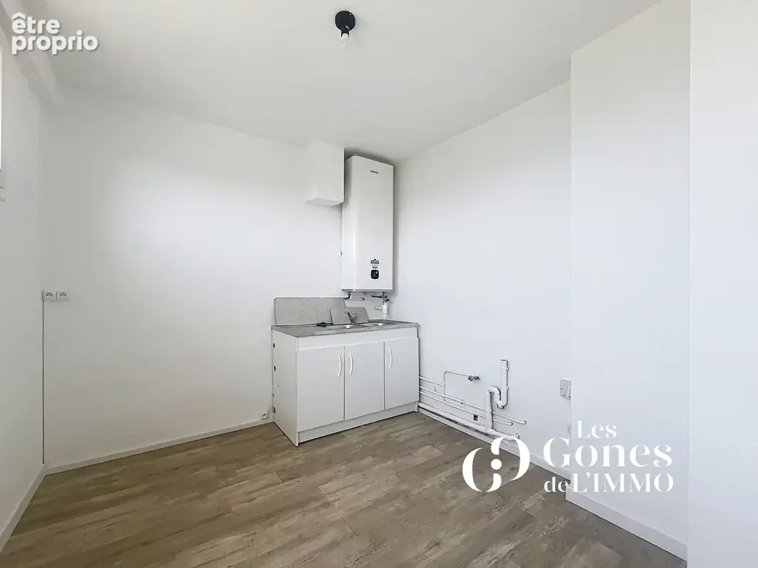 Les Gones de l’Immo vous présentent   Appartement 5 pièces de 81 m2 à Sainte-Foy-lès-Lyon   240 000 € - photo 3