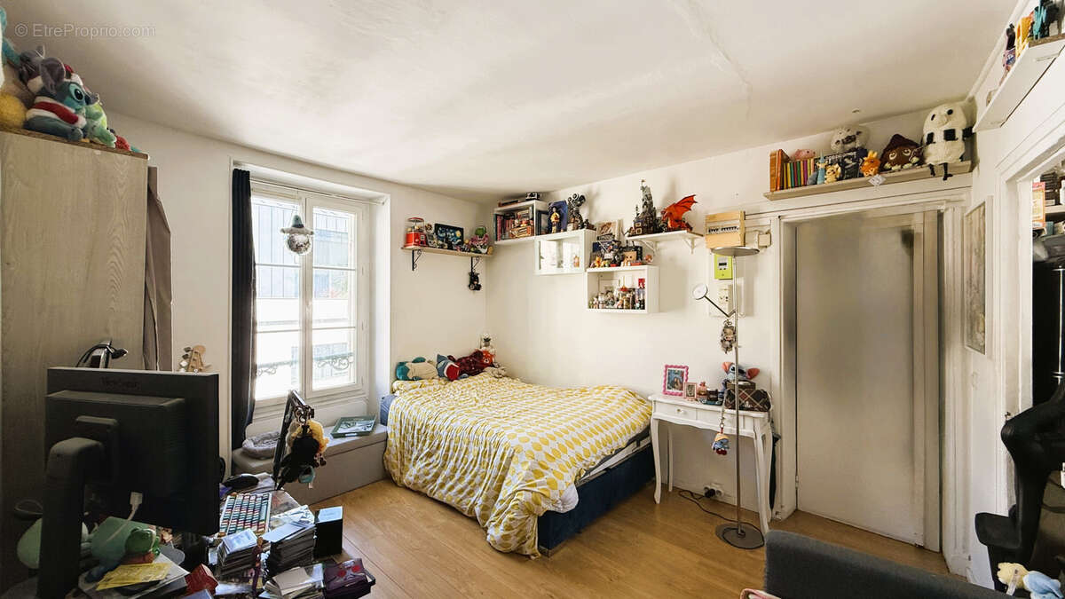 Appartement à PARIS-11E