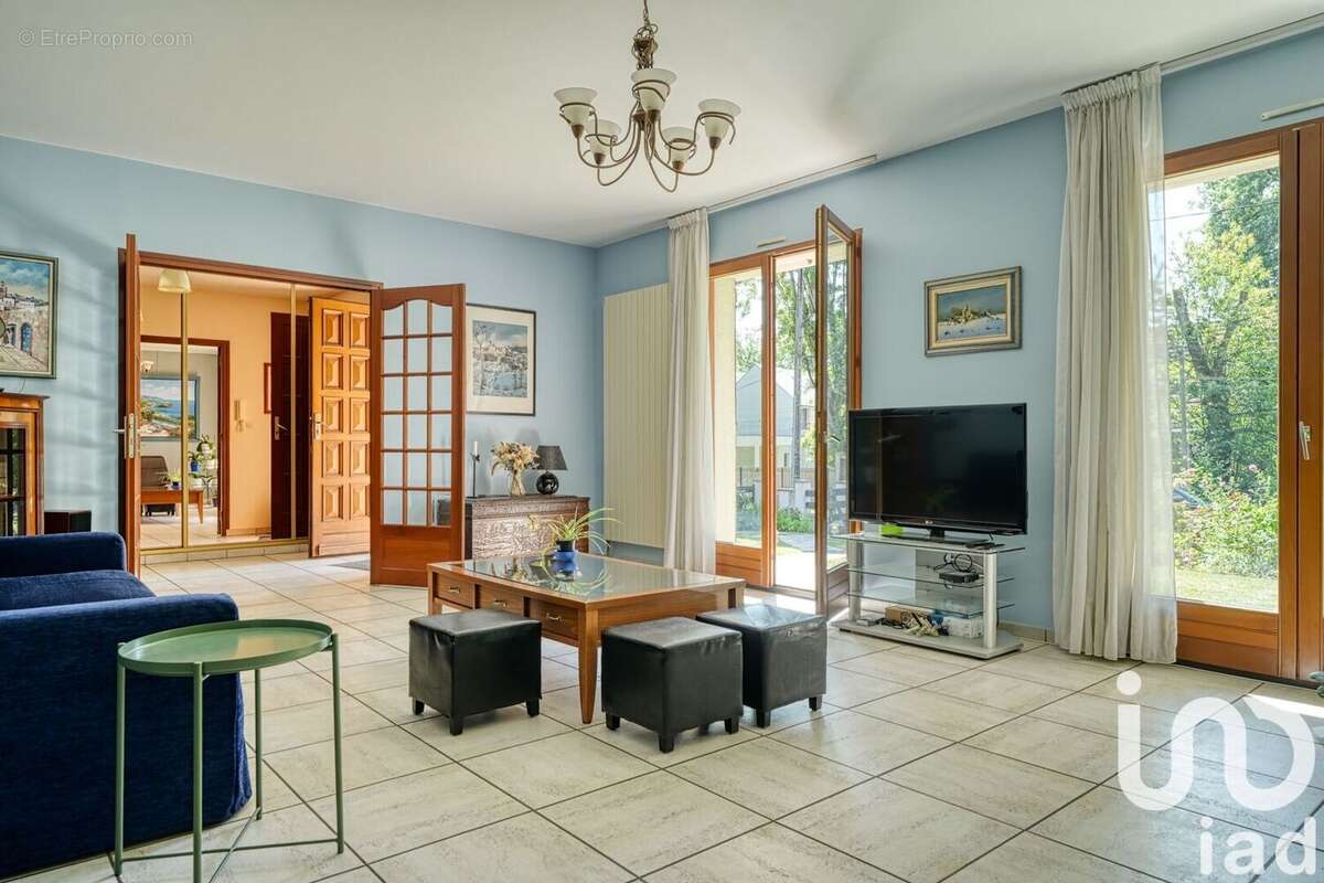 Photo 6 - Maison à VILLEBON-SUR-YVETTE