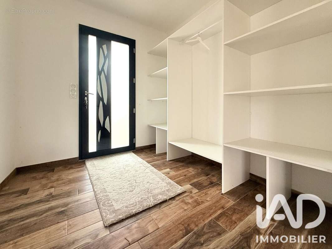 Maison 137 m² à Ligne  - photo 2