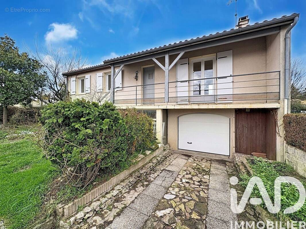 Photo 1 - Maison à PARTHENAY